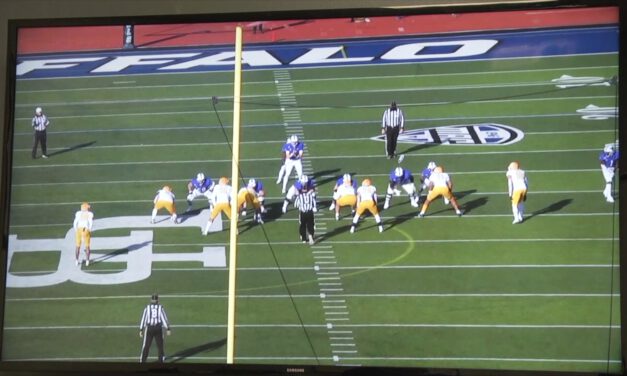 Playside Tackle Tech in Wide Zone (narrated)- University of Buffalo
