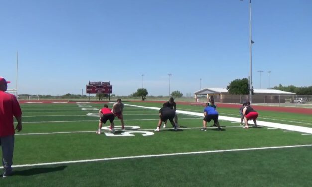 DL 1 on 1 Block Reaction Drill- Rio Grande City HS (TX)