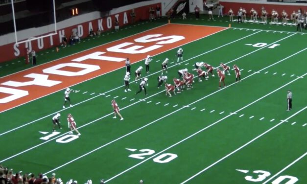 Wide Zone (Y Lead Variation)- University of South Dakota